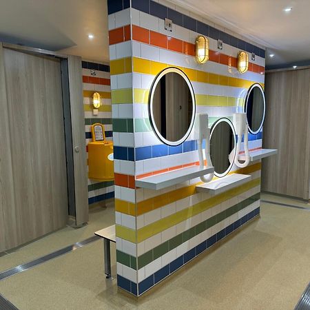 Wildflower, Premium Plus Hot Tub Lodge South Cerney Εξωτερικό φωτογραφία